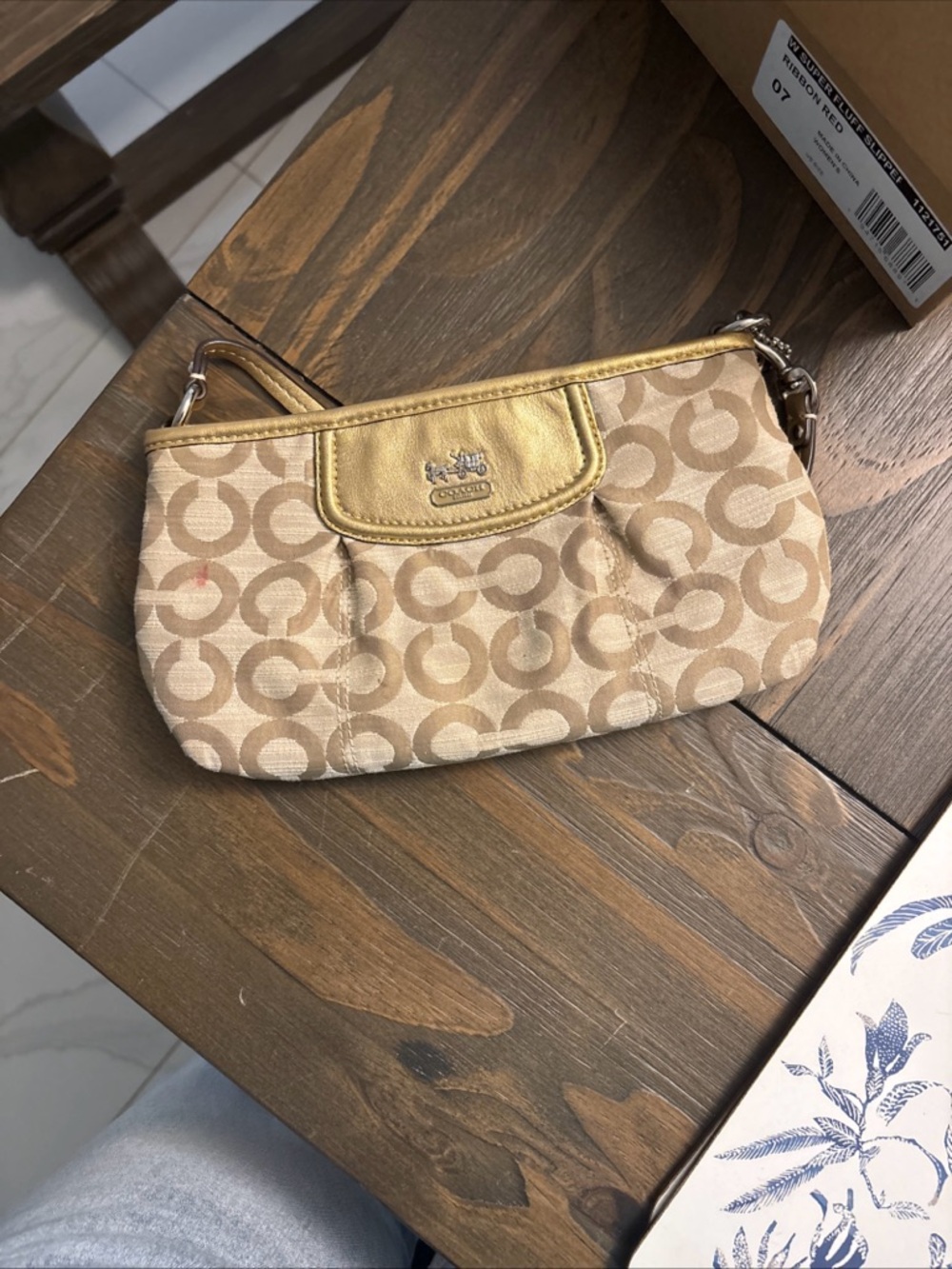 Coach Beige Signature Jacquard Wristlet with Gold Trim #vintage - Picture 7 of 12